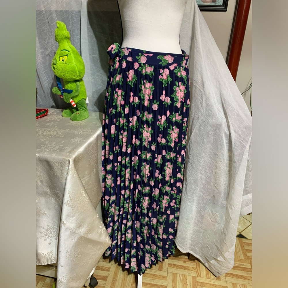 ❌SOLD🌷Lularoe Deanne Navy Pink Floral Maxi Wrap Skirt